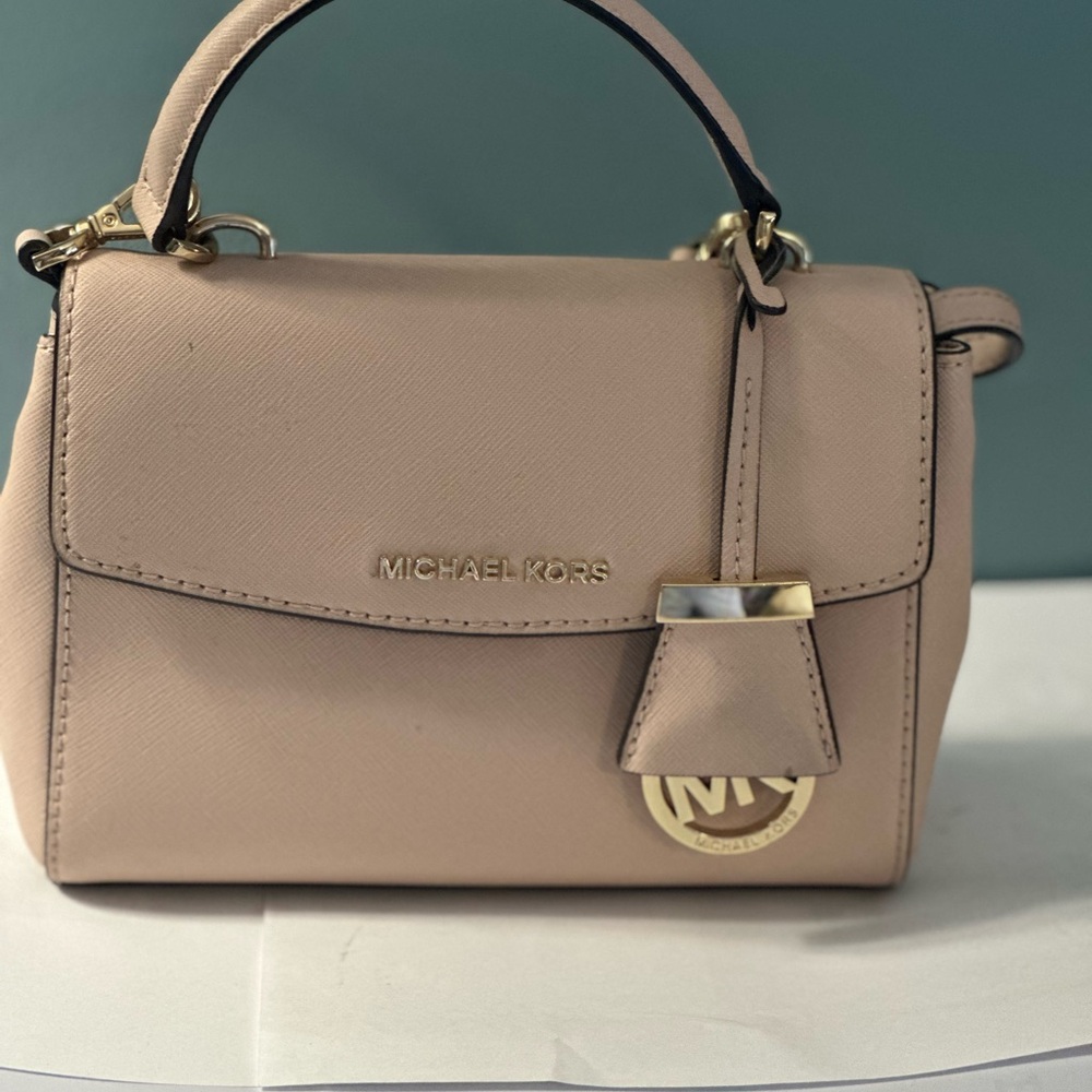 Michael Kors Pink Mini Leather shoulder Handbag